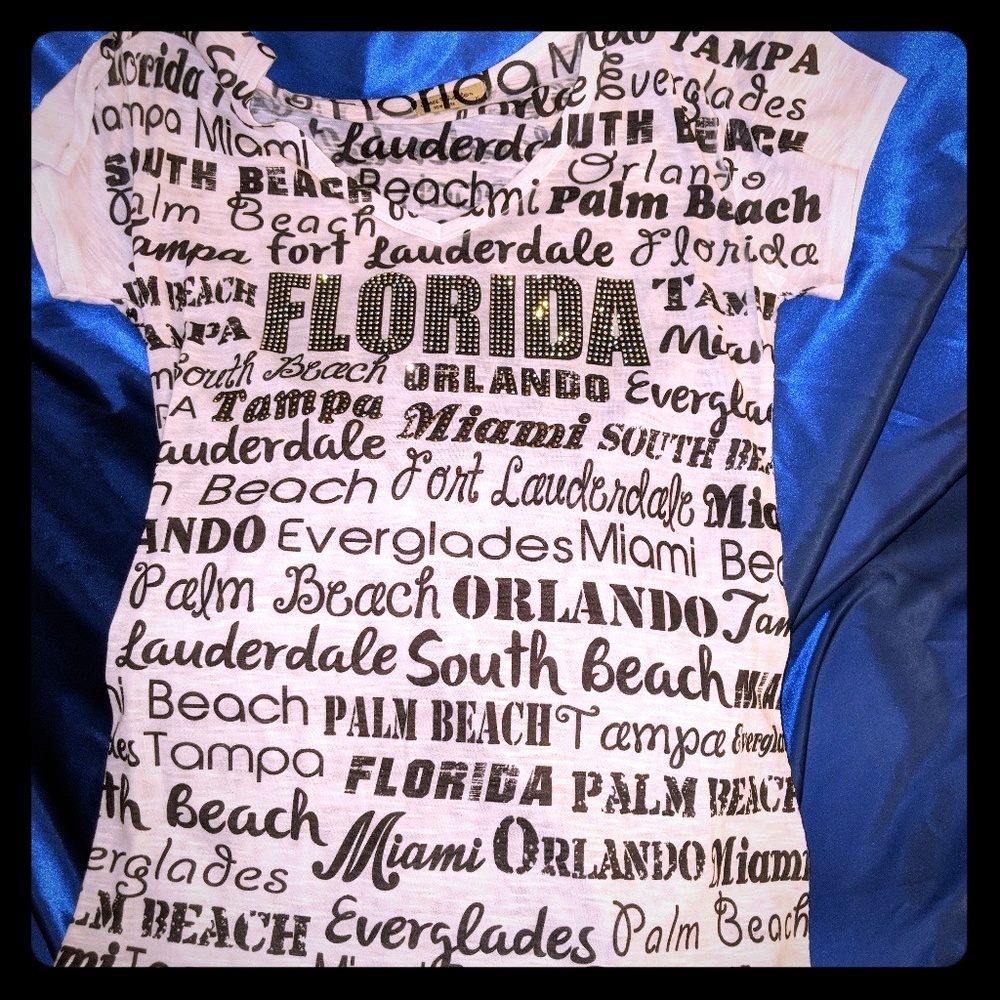Tee shirt